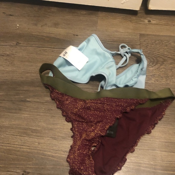 H & M Two Pieces Bikini Set Blue String & Maroon Glitter Striped Badeau Size 2 - Picture 7 of 10
